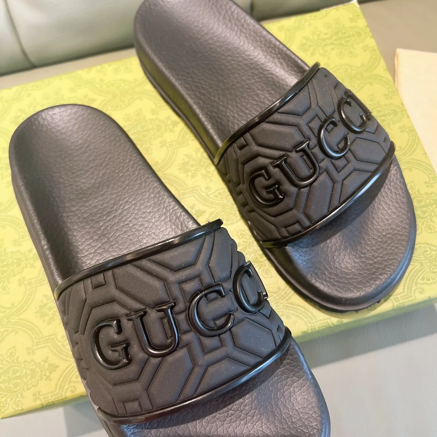 Men's Men's Shoes 130🐮🐮Gucci Gucci Slippers Gucci 2024 latest beach sandals slippers Original molding double G LOGO Original molding consistent Outsole: Men's Men's Shoes u double-layer outsole Size: 35-46